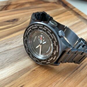 Nixon Gunmetal “The Passport” watch/ working 
SAMPLE